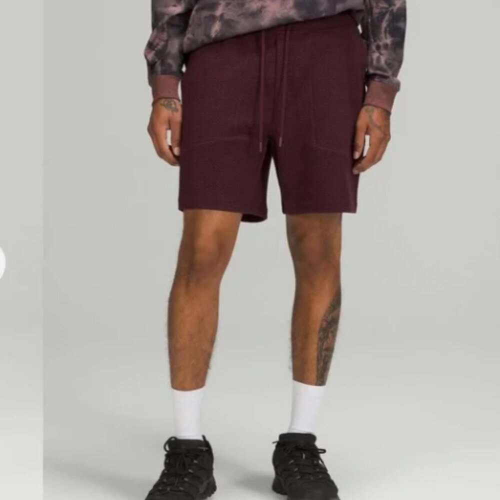 LULULEMON AT EASE SHORT (7") - SMALL